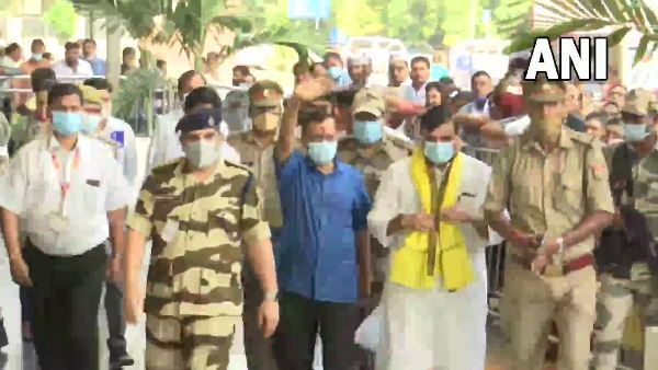 દિલ્હીના CM અરવિંદ કેજરીવાલ લખનઉ પહોંચ્યા, કાલે અયોધ્યામાં કરશે રામલલાના દર્શન