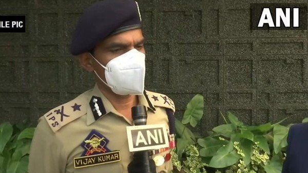 ત્રાલ એન્કાઉન્ટરમાં જૈશનો ટોચનો કમાન્ડર શામ સોફી ઠાર મરાયો, સર્ચ ઓપરેશન યથાવત