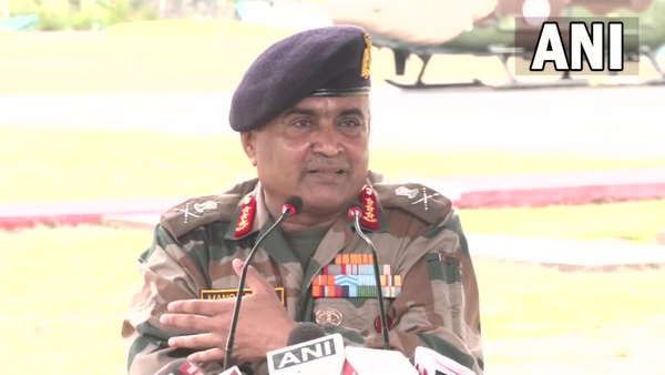 પૂર્વીય સેના કમાંડરે ચીનની ગતિવિધિયો પર ચિંતા જતાવી, બોલ્યા- અમે પણ તૈનાતી વધારી રહ્યાં છીયે
