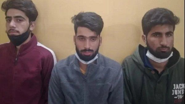 આગ્રા- વકીલોએ પાકિસ્તાનની જીતની ઉજવણી કરતા વિદ્યાર્થીઓનો કેસ લડવાની ના કહી, કોઇ આવું કરશે તો કરાશે બહિષ્કાર