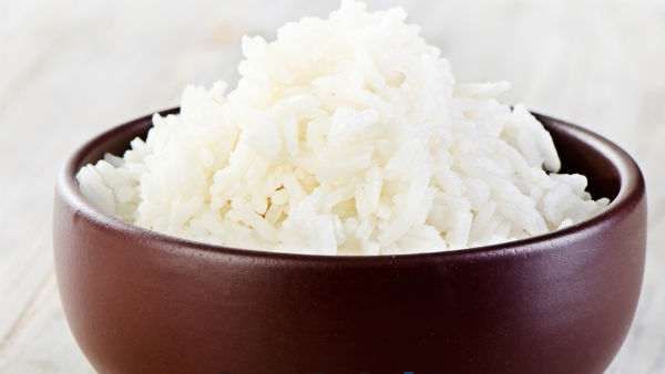 ઠંડા કે જૂના ચોખા શરીરને ઠંડક આપે ઠંડા કે જૂના ચોખા શરીરને ઠંડક આપે