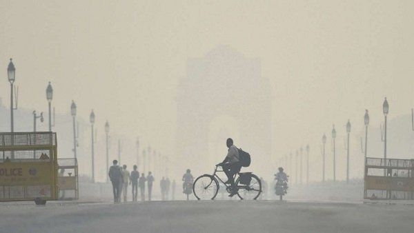 દિલ્હીની હવાની ગુણવત્તા પહોંચી 'રેડ ઝોન', જાણો હાલની પરિસ્થિતિ