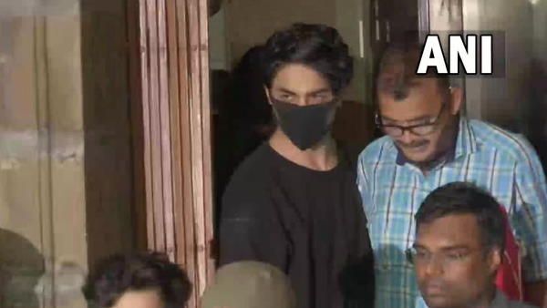 આર્યન લગભગ એક મહિના જેલમાં હતો