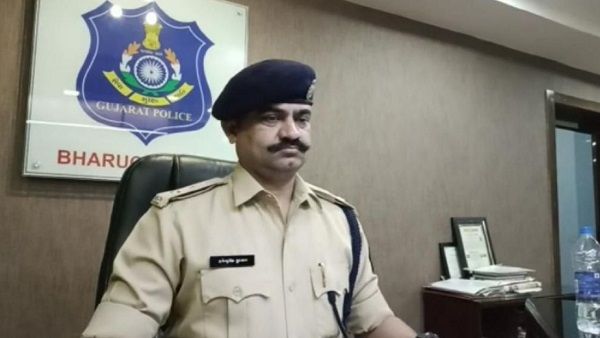 ભરૂચમાં ધર્માંતરણ કરાવવાના આરોપમાં 9 લોકો સામે ફરિયાદ, રૂપિયાની લાલચ આપી ધર્મ બદલતા હતા!