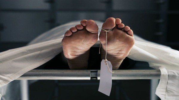 ડોક્ટરે મૃત જાહેર કર્યો હતો, આખી રાત ફ્રીઝરમાં રહ્યા બાદ જીવીત થયો હતો આ વ્યક્તિ