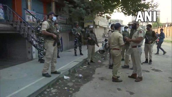 જમ્મુ કાશ્મીર: કુલગામમાં આતંકીઓનો સફાયો જારી, એન્કાઉન્ટરમાં માર્યો ગયો વધુ એક આતંકી