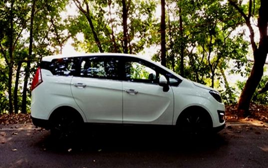 Mahindra Marazzo - 4 સ્ટાર (AOP સ્કોર: 12.85) Mahindra Marazzo - 4 સ્ટાર (AOP સ્કોર: 12.85)