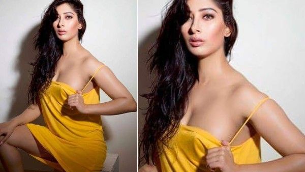 ફિલ્મોમાં ડેબ્યૂ