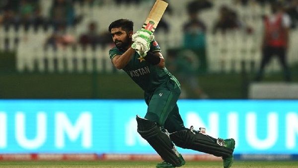 પાકિસ્તાની ઓપનર બાબર આઝમે મેદાન માર્યુ, T20 રેન્કિંગમાં નંબર 1 બેટ્સમેન બન્યો!