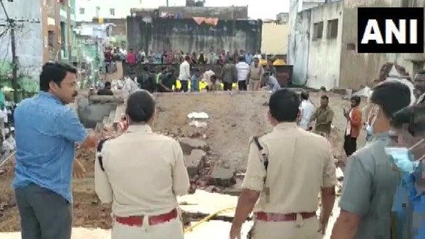 આંધ્ર પ્રદેશમાં વરસાદનો કહેર, ઈમારત ધરાશાયી થવાથી 3 બાળકો અને એક વૃદ્ધ મહિલાનુ મોત