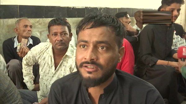 માનવતાના આધારે મુક્તિની માંગ કરવામાં આવે છે માનવતાના આધારે મુક્તિની માંગ કરવામાં આવે છે