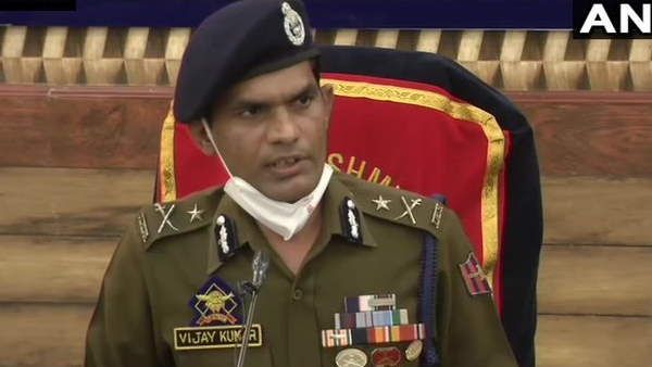 કશ્મીરમાં કુલગામના પોમ્બઈ અને ગોપાલપોરામાં એન્કાઉન્ટર, ચાર આતંકી ઠાર!