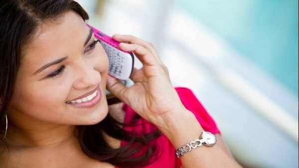 આ સરળ ફૉર્મ્યુલાથી પોતાના અવાજને બનાવો સેક્સી, લોકો થઈ જશે તમારા પર ફિદા