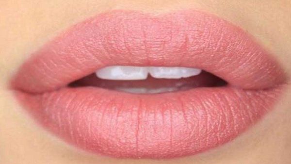 મહિલાઓનો ટ્રેન્ડ જણાવે છે હોઠ