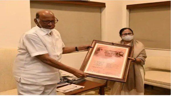 સમાન વિચારની શક્તિઓ સાથે આવવું જોઈએ