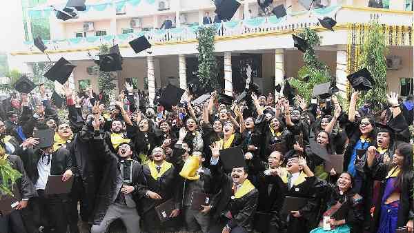 67% 26 થી 30 વર્ષની ઉંમરે લગ્નની તરફેણમાં