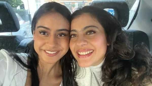 કાજોલ તસવીરો શેર કરતી રહે છે કાજોલ તસવીરો શેર કરતી રહે છે