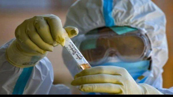 Omicron: બધા પોઝિટીવ સેમ્પલોના જીનોમો ટેસ્ટીંગ માટે મોકલવા કેન્દ્રનો આદેશ