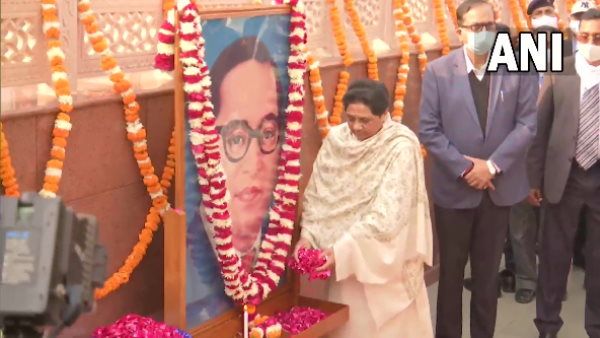 SP-BJP પર માયાવતીનો પ્રહાર, કહ્યું - UPમાં એવો કોઈ દિવસ નથી, દલિતો પર અત્યાચાર ન થયો હોય