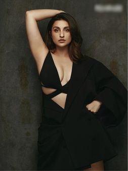 પરિણીતીની બોલ્ડ સ્ટાઇલ