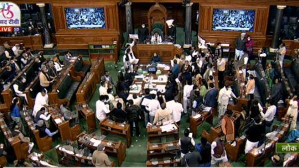 આધાર સાથે વોટર આઇડી સાથે જોડનાર ચૂંટણી સંશોધન કાયદો કાયદો લોકસભામાં પસાર
