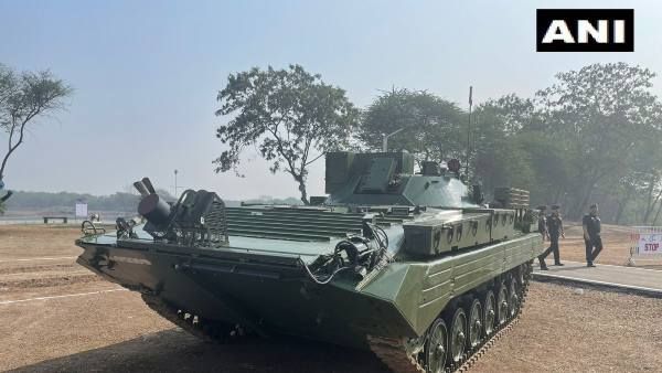 Make in India: આગામી પેઢીના સ્વદેશી આર્મર્ડ વાહનો તૈયાર, આજે સેનામાં શામેલ થશે પ્રથમ સેટ