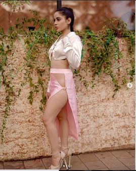 આને કઇ ફેશન કહેવાય