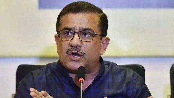 વિવાદાસ્પદ નિવેદનોને લઈને ચર્ચામાં રહે છે વસીમ રિઝવી 