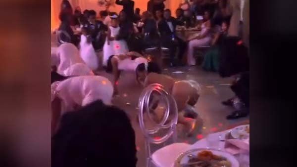 વરરાજા ડાન્સ જોઈને આશ્ચર્યચકિત