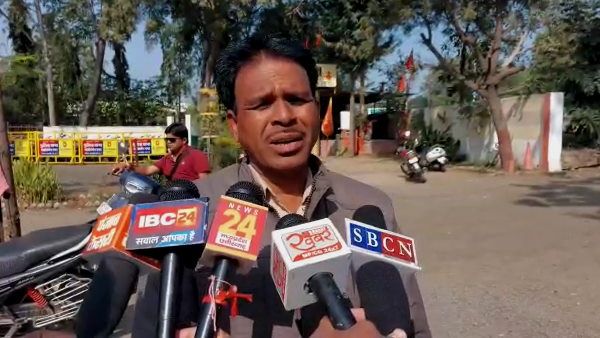 યશોધર્મન નગર પોલીસ સ્ટેશનમાં રિપોર્ટ આપવામાં આવ્યો યશોધર્મન નગર પોલીસ સ્ટેશનમાં રિપોર્ટ આપવામાં આવ્યો