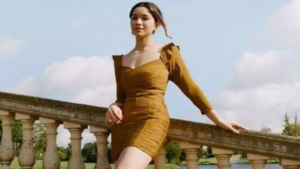 સચિન તેંડુલકરની લાડલી સારાની મોડલિંગની દુનિયામાં એન્ટ્રી, ગ્લેમરસ અંદાજ સોશિયલ મીડિયા પર વાયરલ!