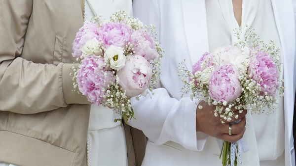 માતા-પિતાની પરવાનગીથી સગીર યુકેમાં લગ્ન કરી શકે છે માતા-પિતાની પરવાનગીથી સગીર યુકેમાં લગ્ન કરી શકે છે