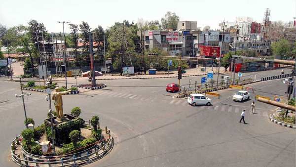 Delhi Weekend Curfew: દિલ્લીમાં 56 કલાકનો વીકેન્ડ કર્ફ્યુ લાગુ, જાણો શું છે ગાઈડલાઈન