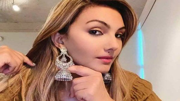 'રિલેટીવ્ઝનુ બહાનુ બતાવીને હું આવી ગઈ હતી મુંબઈ...'