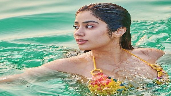 સોશિયલ મીડિયા છવાયો જાહ્નવીનો બોલ્ડ લુક સોશિયલ મીડિયા છવાયો જાહ્નવીનો બોલ્ડ લુક