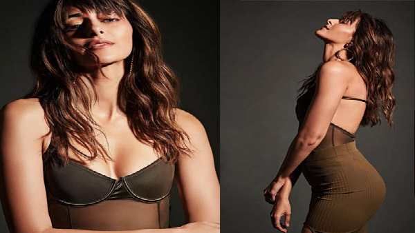 અનન્યા પાંડેએ ટાઈટ ડ્રેસમાં ફ્લૉન્ટ કર્યુ ફિગર, જુઓ ફોટા