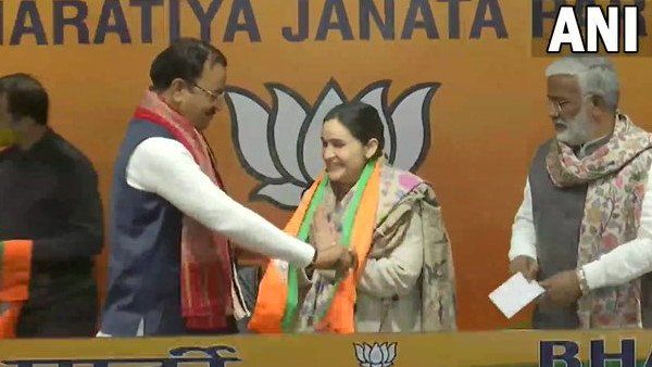 એસપીની સરખામણીમાં ભાજપમાં સારી રાજકીય કારકિર્દીની શોધ