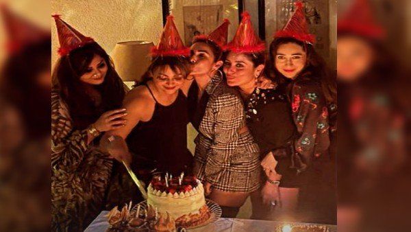 બર્થ ડે પર કરીના કપૂરે લીક કરી હતી અમૃતા સિંહની પ્રાઇવેટ ચેટ