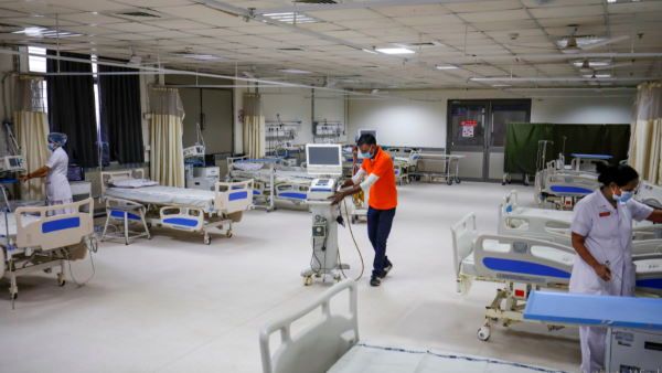 ઘણા રાજ્યોમાં ઘણી વસ્તુઓ પર નિયંત્રણો લાગુ કરવામાં આવ્યા