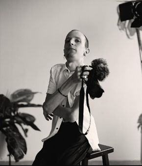 આ વ્યક્તિ બની રહ્યો છે 'રાક્ષસ' આ વ્યક્તિ બની રહ્યો છે 'રાક્ષસ'