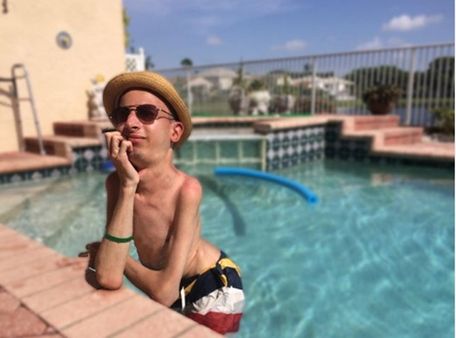 માણસને થયો વિચિત્ર રોગ માણસને થયો વિચિત્ર રોગ