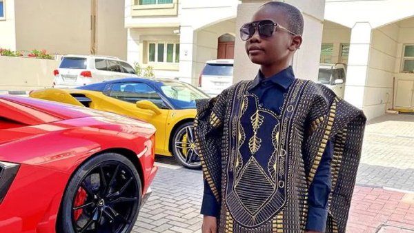 આ છે દુનિયાનો સૌથી ઓછી ઉંમરનો અરબપતિ બાળક, પ્રાઇવેટ જેટ, લક્ઝરી ગાડીઓ, ઘણા દેશોમાં ઘર