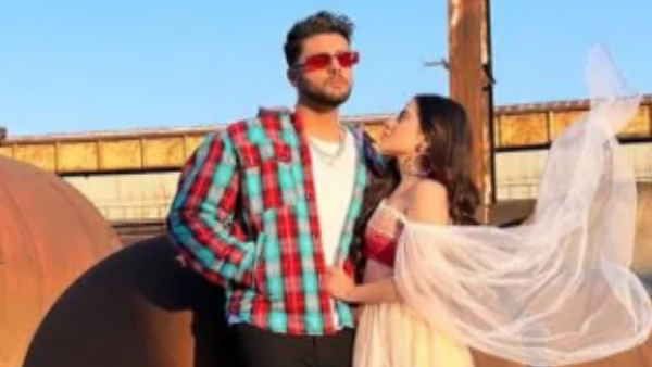 ઉર્ફીએ કેપ્શનમાં લખ્યું 'પ્રી વેડિંગ શૂટ'