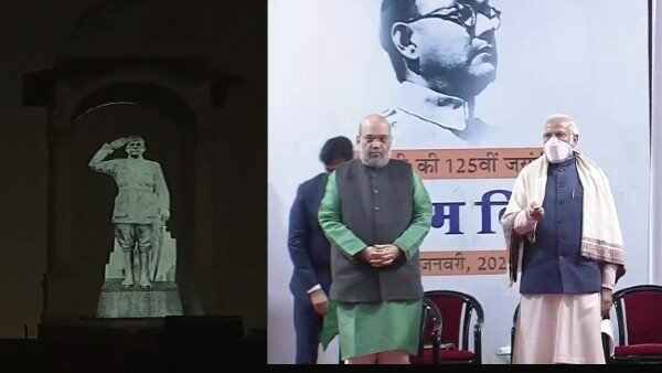 ઈન્ડિયા ગેટ નેતાજીની હોલોગ્રામ પ્રતિમા પર સ્થાપિત, PM મોદીએ અનાવરણ કર્યુ!