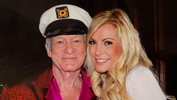 પ્લેબોય મેગેઝિન છોકરીઓ સાથે