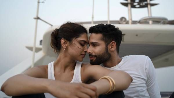 રિલીઝ થતા જ દીપિકા પાદુકોણની 'ગહરાઈયાં'ને લાગ્યો મોટો ઝટકો, ફૂલ મૂવી ફ્રી ડાઉનલોડ માટે ઑનલાઈન લીક