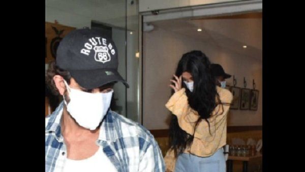 'ખુશીઓ આસપાસ છે, ખાસ કરીને સંડેએ જ્યારે લંચટાઈમ હોય'