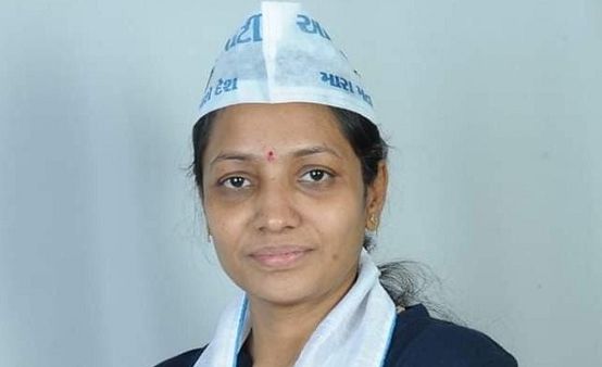 સુરત આમ આદમી પાર્ટીએ વધુ એક મહિલા કાઉન્સિલરને સસ્પેન્ડ કર્યા!