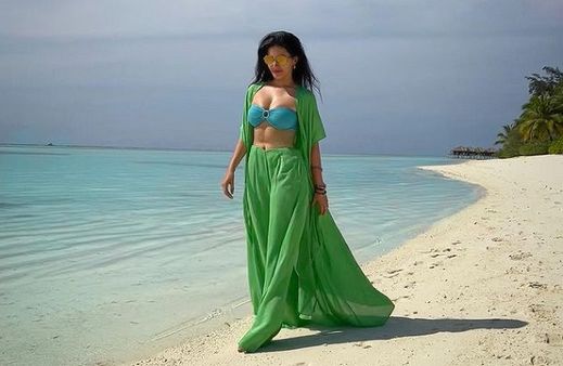 દરેક લૂકમાં કાતિલ લાગી રહી છે દરેક લૂકમાં કાતિલ લાગી રહી છે