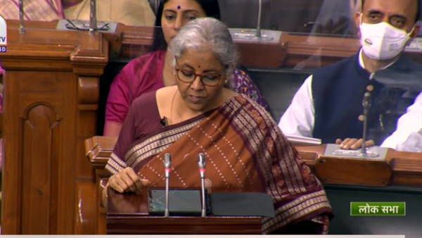 Budget 2022: મિડલ ક્લાસને કોઈ રાહત નહિ, ઈનકમ ટેક્સ સ્લેબમાં કોઈ ફેરફાર નહિ